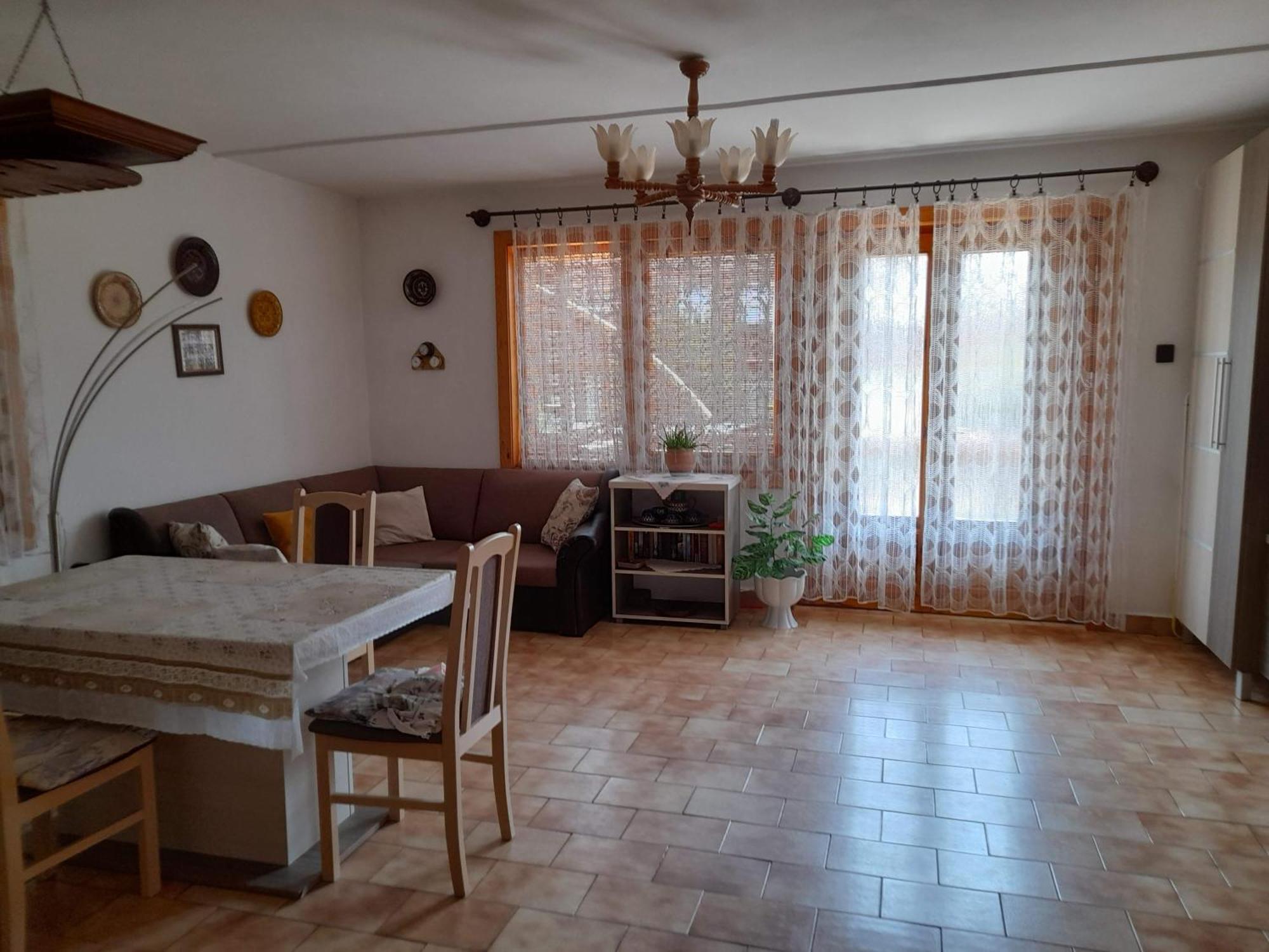 Harmonia Vendeghaz 100 Meterre Az Igali Gyogyfuerdotol Apartment Exterior photo